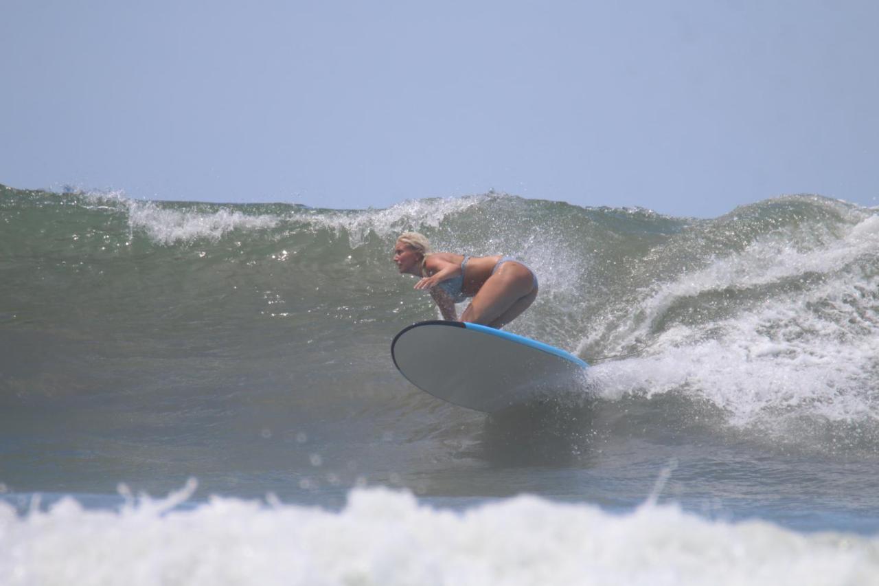 Cocobolo Surf Hotel & School Playa Santa Teresa  Экстерьер фото