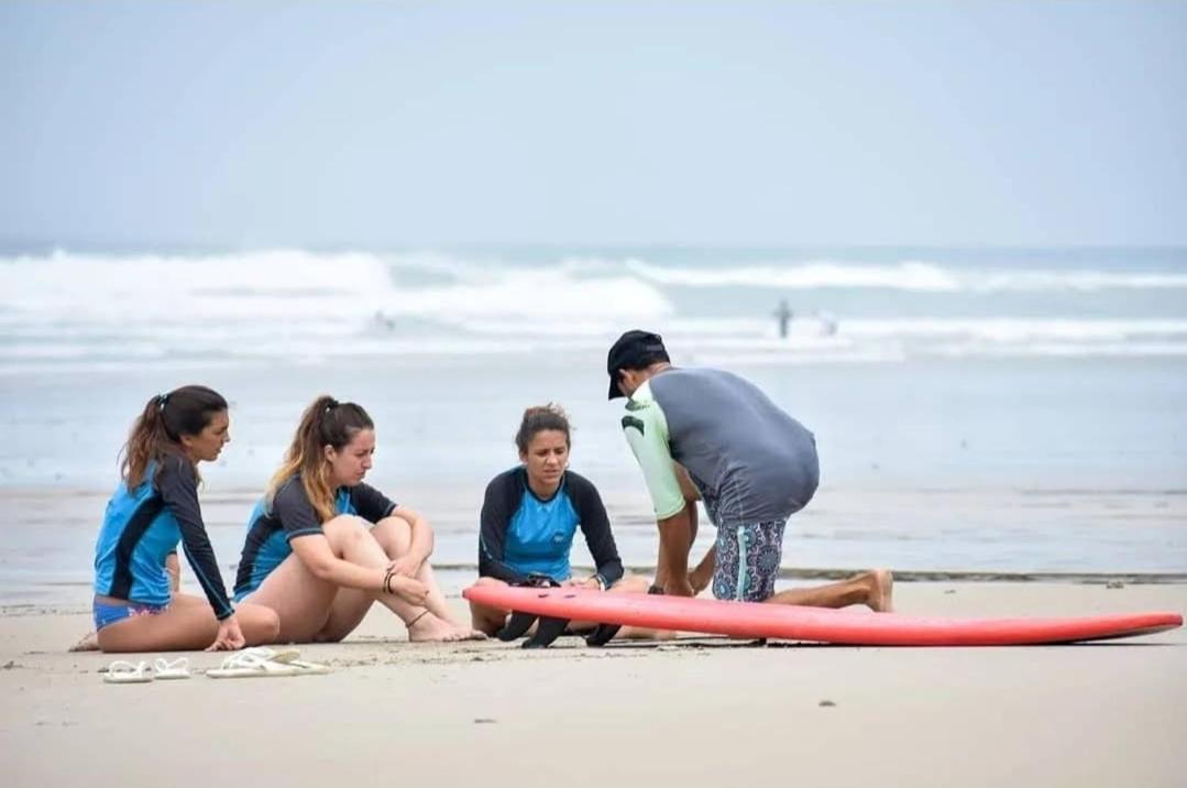Cocobolo Surf Hotel & School Playa Santa Teresa  Экстерьер фото