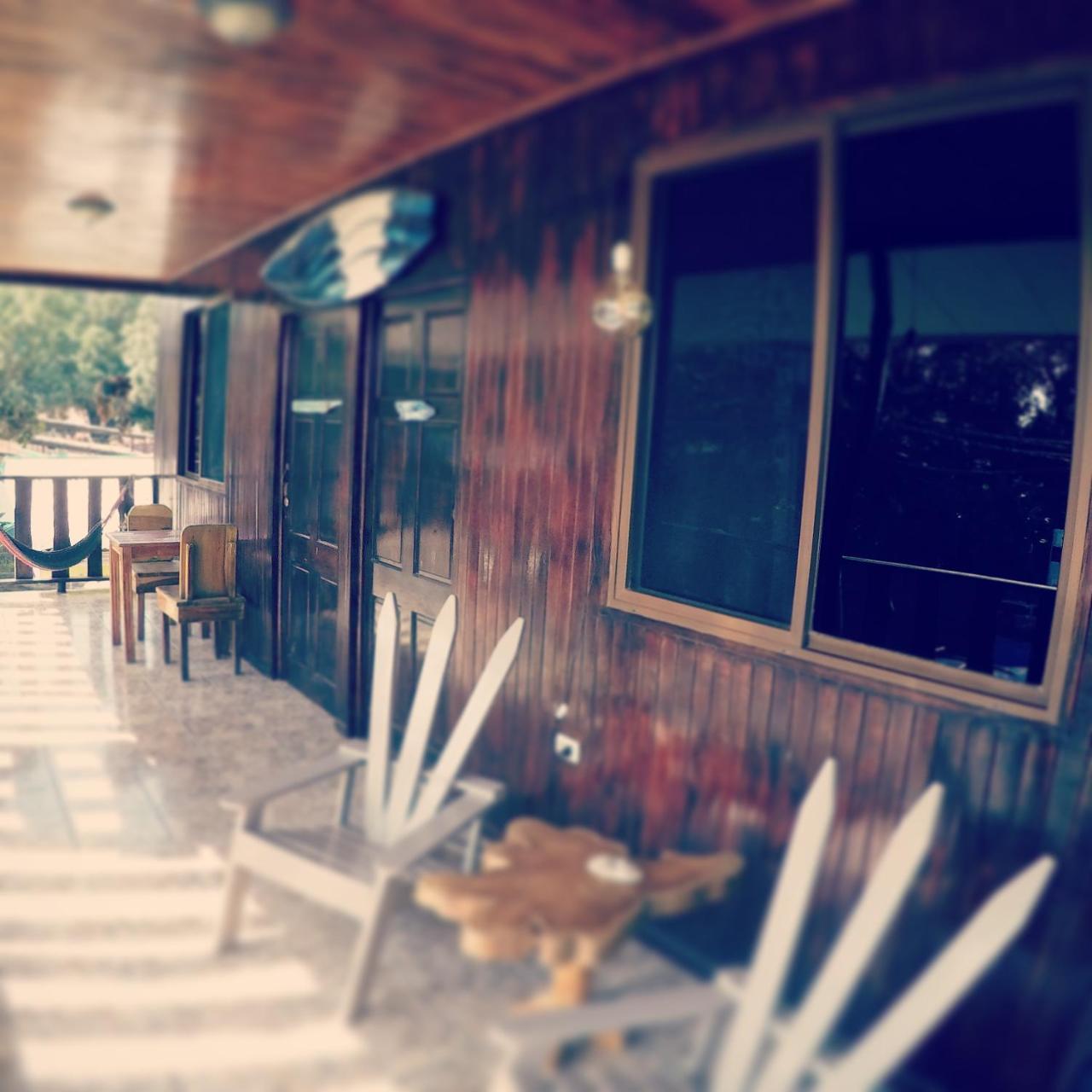 Cocobolo Surf Hotel & School Playa Santa Teresa  Экстерьер фото